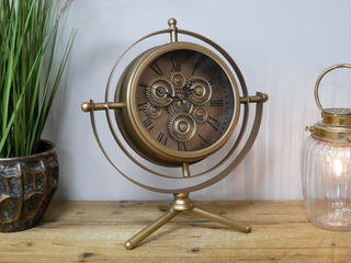 Table Clock with Moving Cogs - Elegant Timekeeping