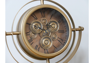 Table Clock with Moving Cogs - Elegant Timekeeping
