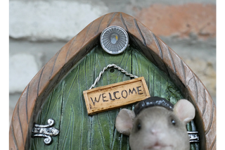 Mr Mouse Solar Light, Fair Door Garden Decor Ornament