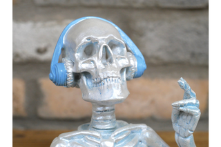 Skeleton With Headphones - Halloween Ornament image 4
