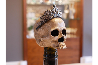 Skull Head Bottle Stopper - Spooky Wine Accessory