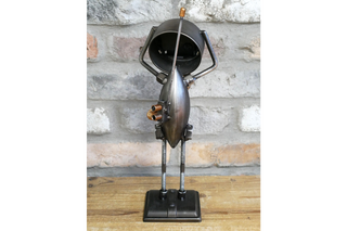 Spaceman Clock - Quirky desk ornament image 2